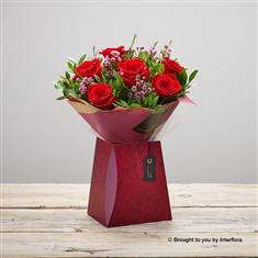 Scarlet Kisses Gift Box